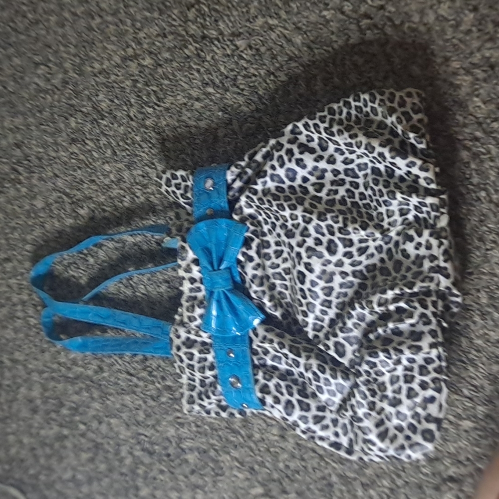Leopard print bag